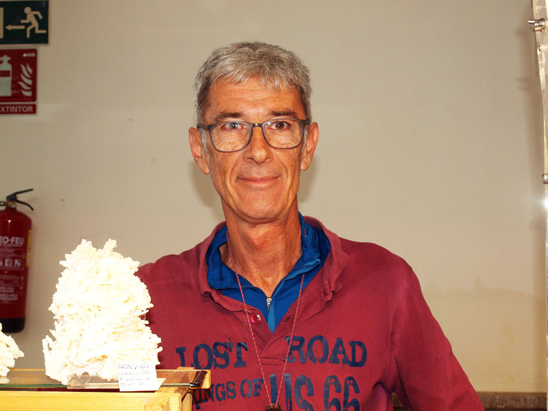 Stand de: Ángel Romero Escobar. XXVI Feria de Minerales y Fósiles